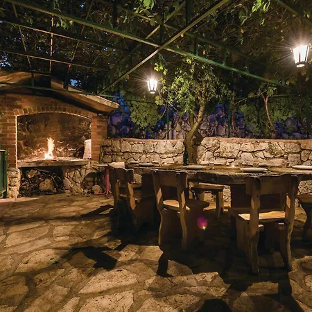 Awesome In Polje Mirlovic-Polje