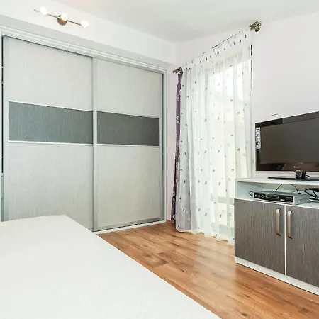 Awesome In Polje Vikendica *