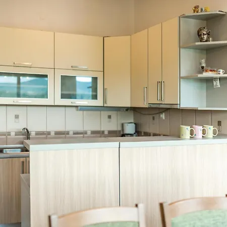 Vikendica Awesome In Polje