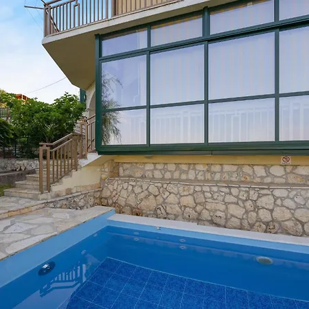 Awesome In Polje Mirlovic-Polje