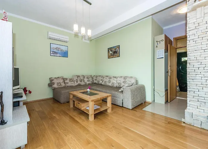 Awesome In Polje Vakantiehuis *