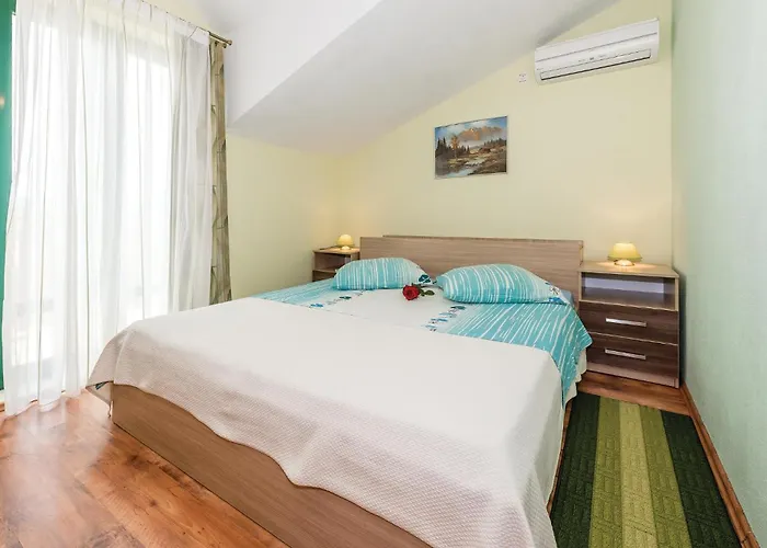 Awesome In Polje Vakantiehuis