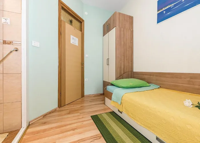 Awesome In Polje Vakantiehuis Mirlovic-Polje