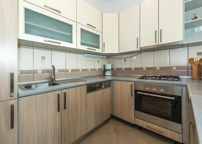 Awesome In Polje * Mirlovic-Polje