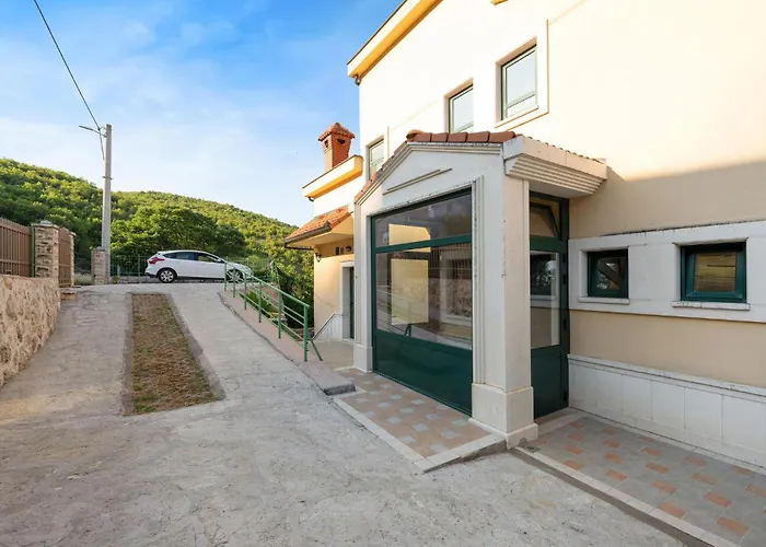 Awesome In Polje Vakantiehuis *