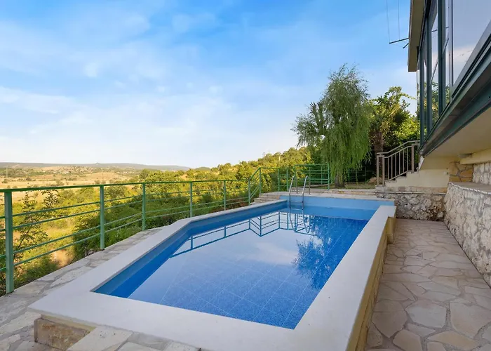 Awesome In Polje Mirlovic-Polje